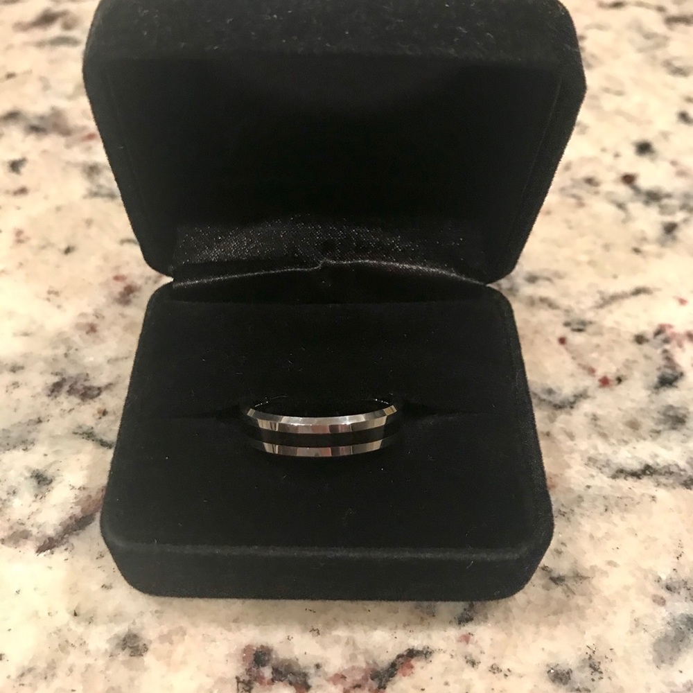 Mens Wedding Band Size 10
